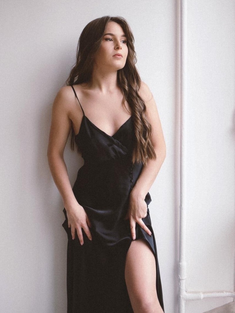 Проститутка Питера Ева с 3 размером груди предлагает интим услуги у метро Рыбацкое  +7(981)155-42-85 - фото 3